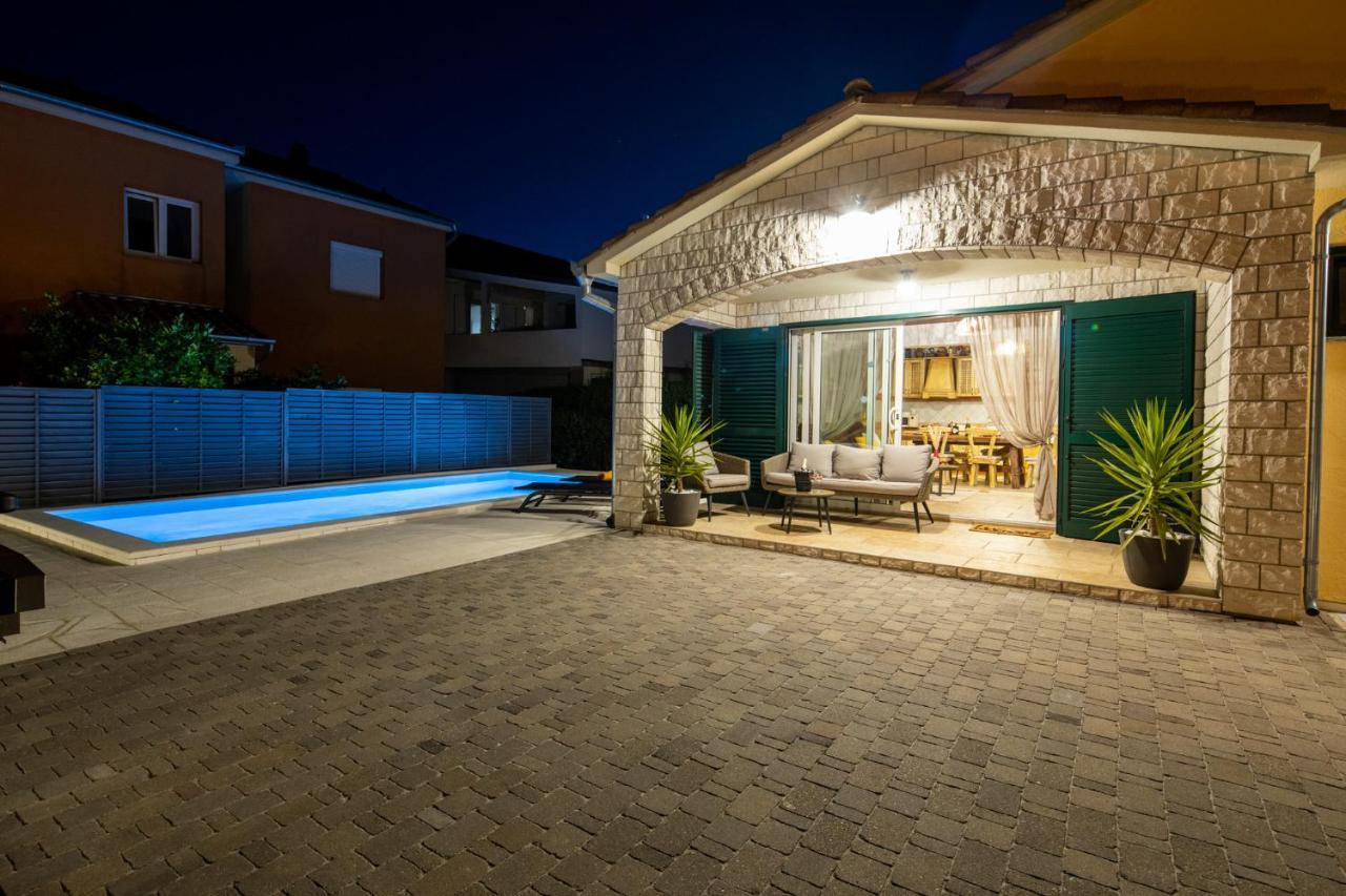 Villa A&A بيوغْغاد نا موغو المظهر الخارجي الصورة