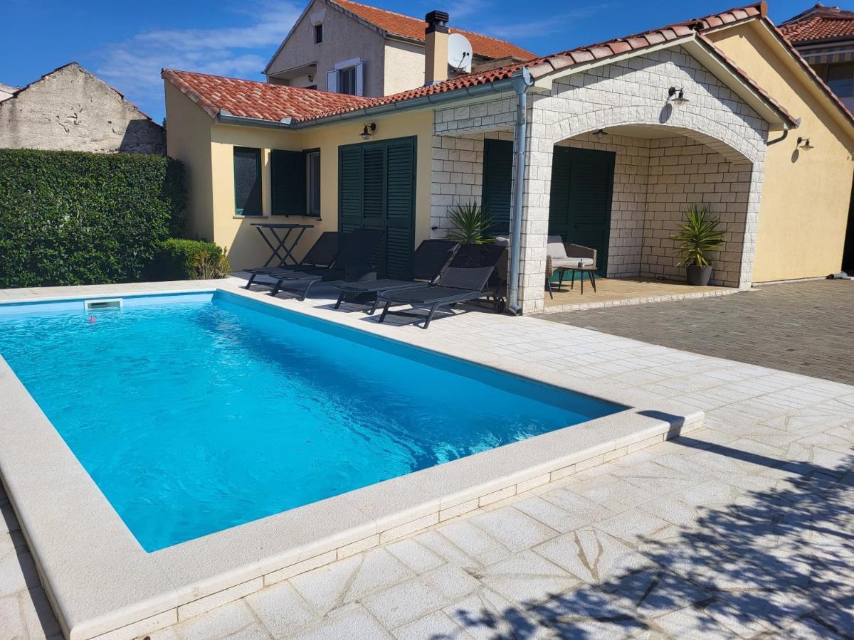 Villa A&A بيوغْغاد نا موغو المظهر الخارجي الصورة